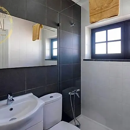 Baleal Classic Waves Albergue *